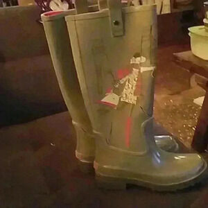 Dkny rain boats.